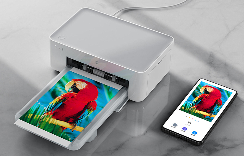 Intelligent hardware blooms at multiple points, and Sinbton's small display screen empowers consumer electronics interconnection